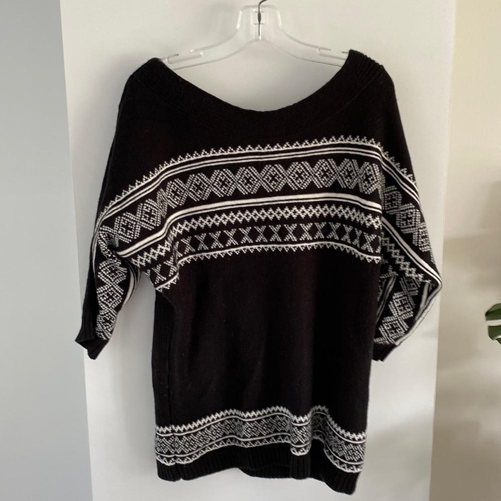 NEW YORK & COMPANY off shoulder boatneck poncho-style sweater dolman sleeve S